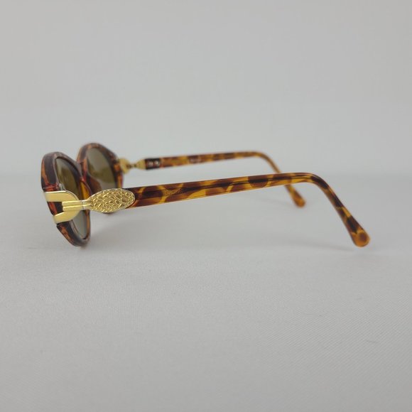 Tortoise Schell Gold Sunglasses - Picture 3 of 6
